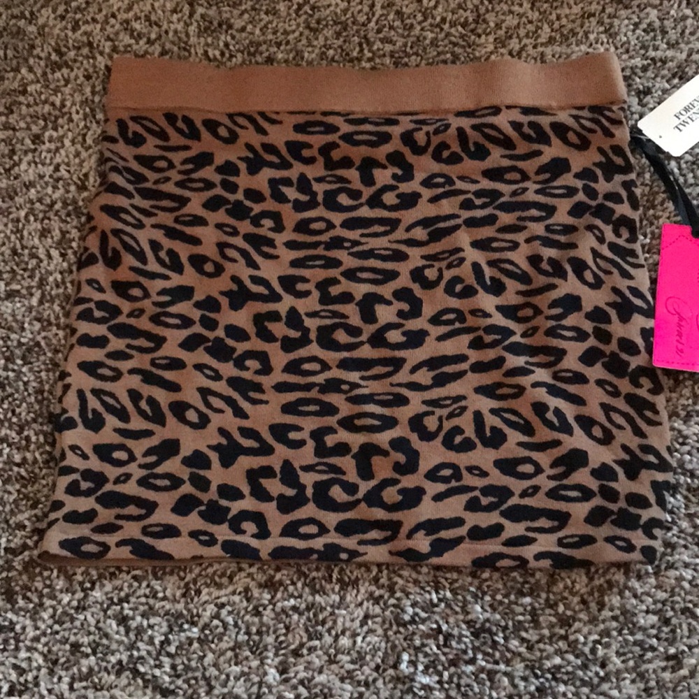 Forever 21 cheetah mini skirt